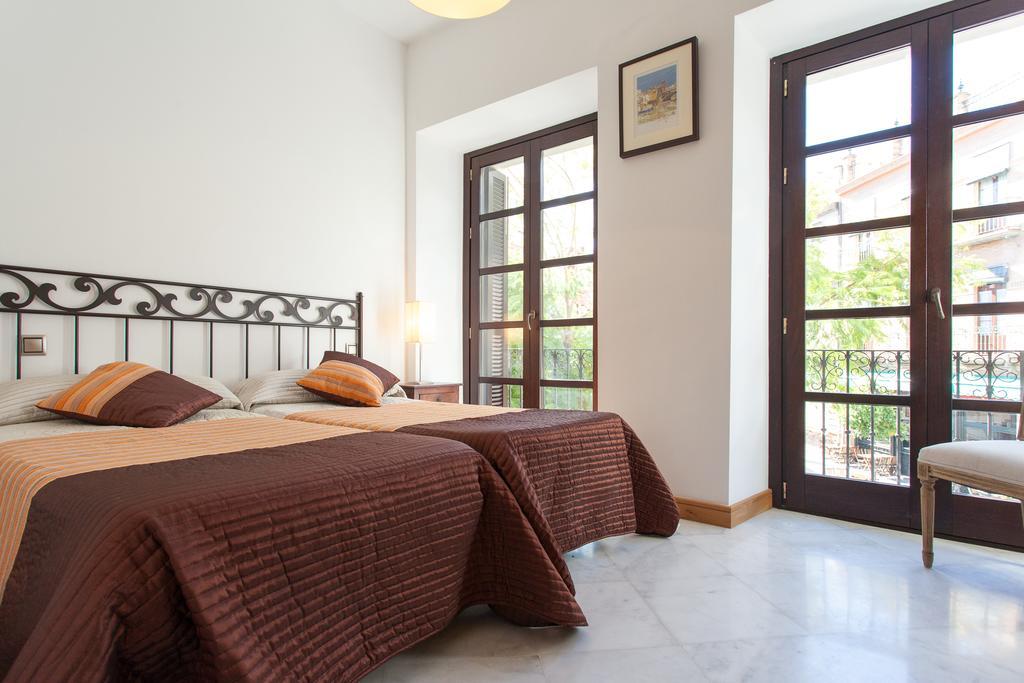 Holi-Rent Castilla Севилья Экстерьер фото