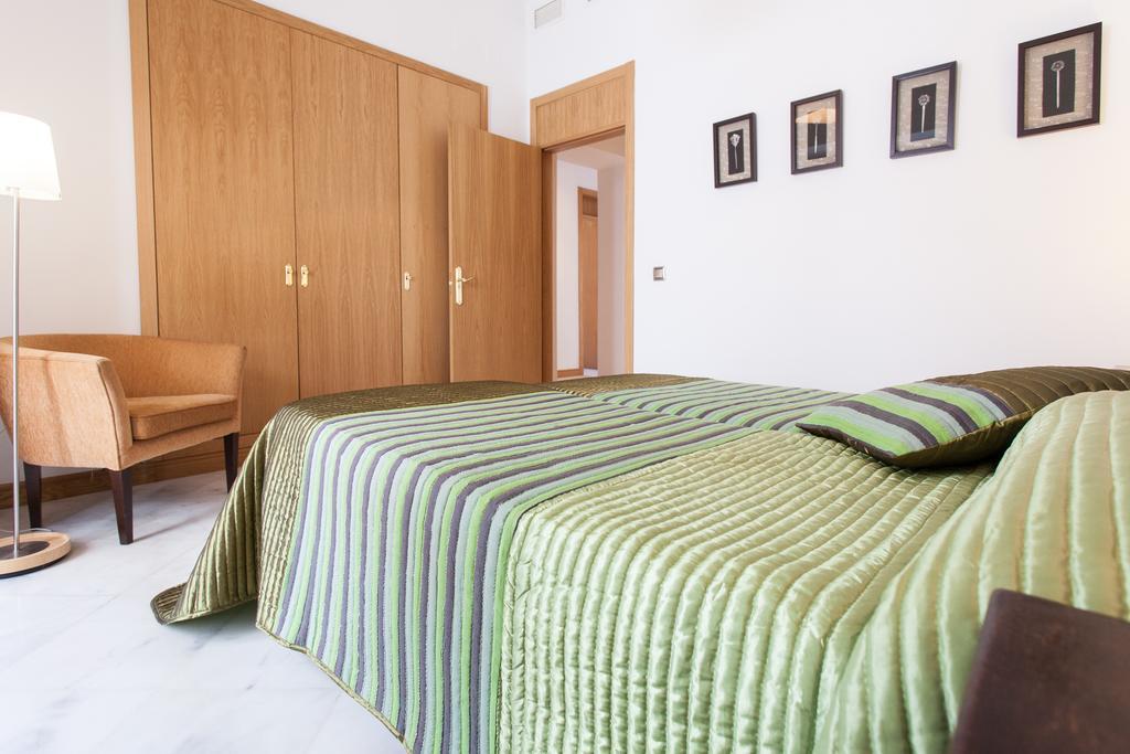 Holi-Rent Castilla Севилья Экстерьер фото