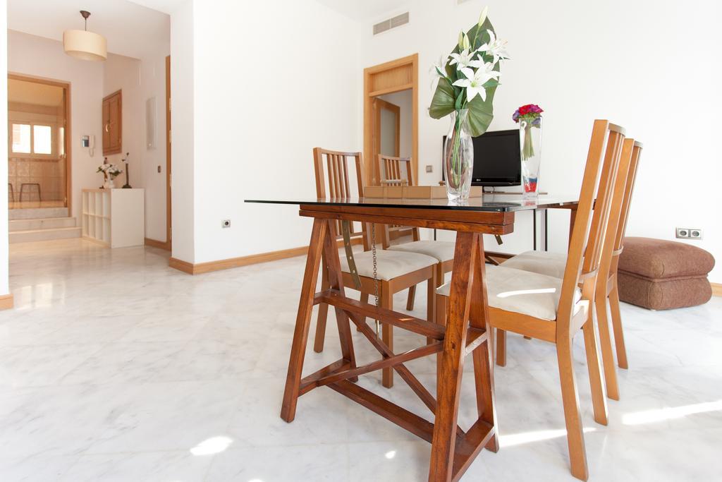 Holi-Rent Castilla Севилья Экстерьер фото